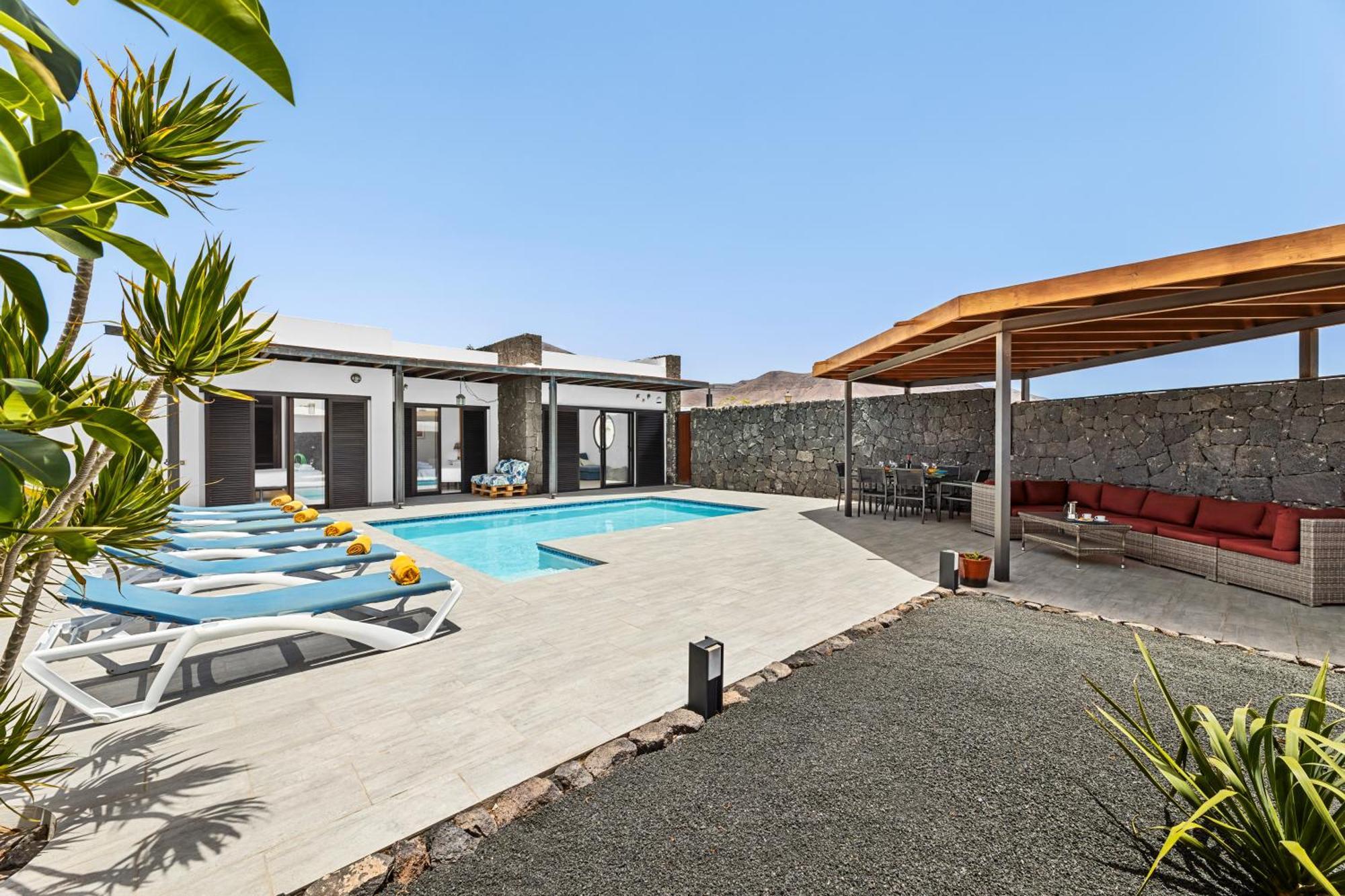 3 Bedroom Villa With Private Pool Close To Papagayo Beach Playa Blanca  Exterior foto